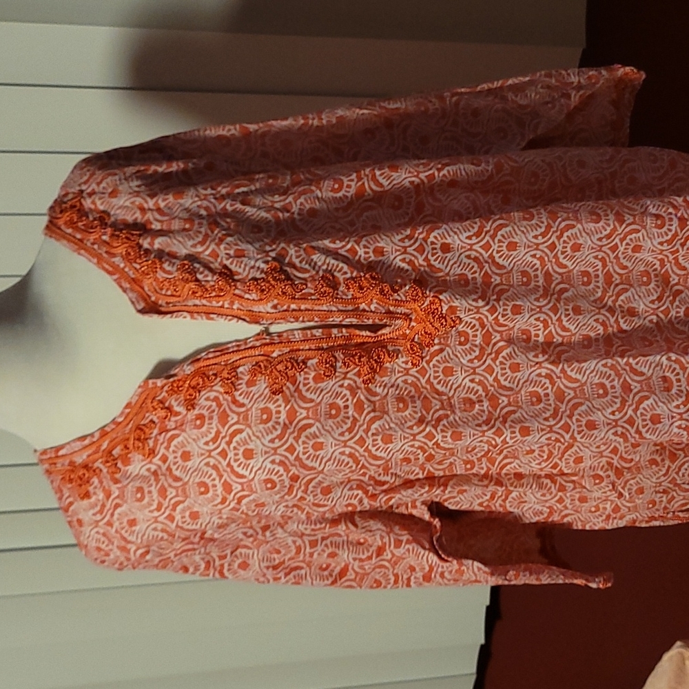 Light weight cotton top(3 items for $20)